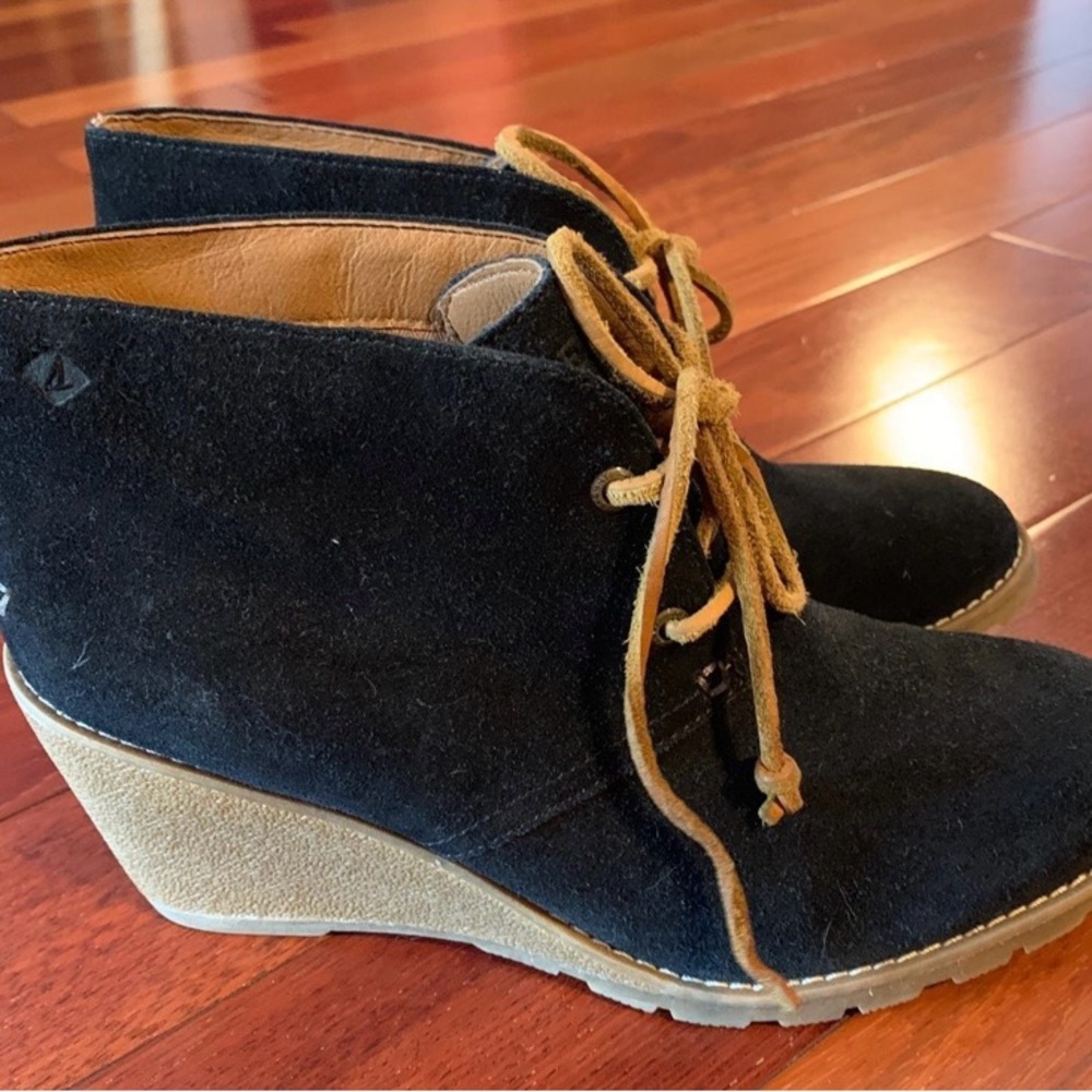 Sperry Boots - Picture 2 of 8